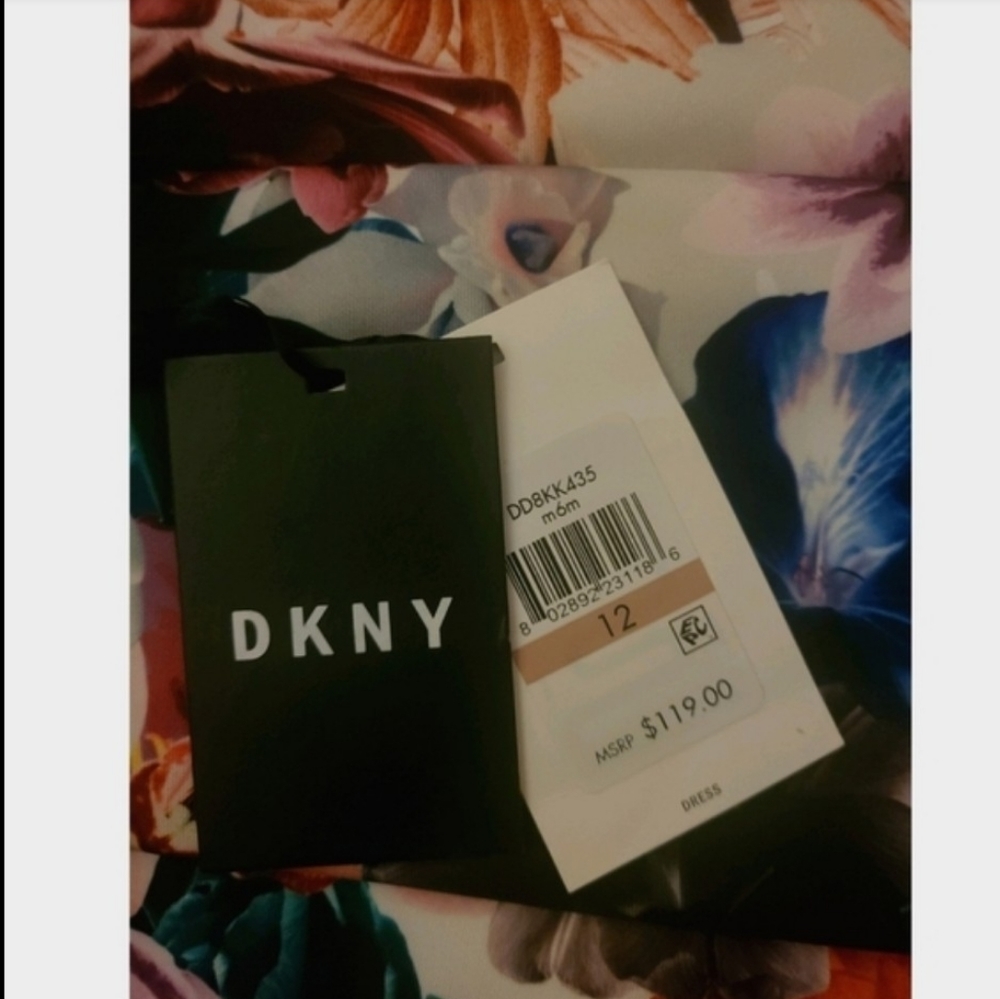 Dkny Floral-print fit & flare dress - Picture 8 of 8
